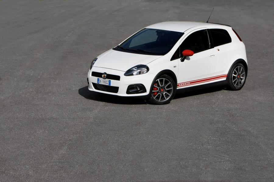  Abarth Grande Punto (199) 2007 года  (WW) (фото 15 из 46)